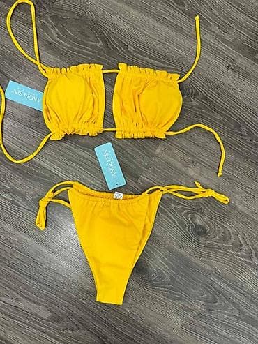 kom sa etiketom: Nov sa etiketom kupaći kostim, veličine 38 at lalafo.rs — 2 kom sa etiketom: Nov sa etiketom kupaći kostim, veličine 38 — 2