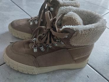 Topla zimska obuća – krem duboke patike/čizme sa krznom - Model na lalafo.rs — 2 Topla zimska obuća – krem duboke patike/čizme sa krznom - Model — 2