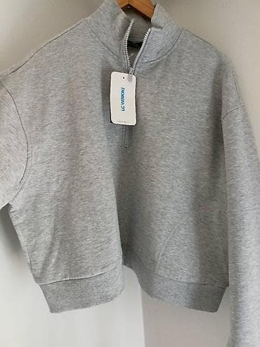 zenske broj: Kratki ženski cropped duks. Veličina L. Dužina 51 cm. Ramena 55 cm at lalafo.rs — 3 zenske broj: Kratki ženski cropped duks. Veličina L. Dužina 51 cm. Ramena 55 cm — 3