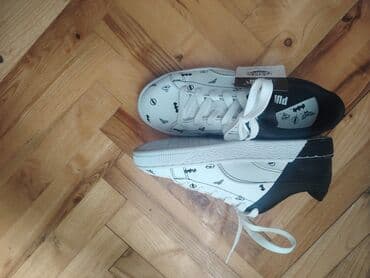 Puma patike – DC Comics kolaboracija - Model sa niskim profilom i na lalafo.rs — 3 Puma patike – DC Comics kolaboracija - Model sa niskim profilom i — 3