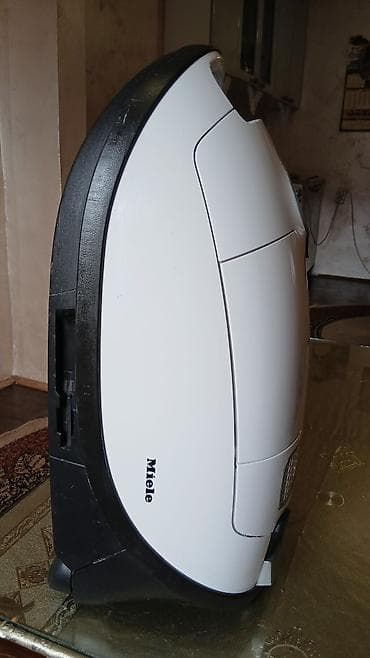 Miele S8340 EcoLine usisivač s kesom - Snaga EcoLine motora, više na lalafo.rs — 4 Miele S8340 EcoLine usisivač s kesom - Snaga EcoLine motora, više — 4