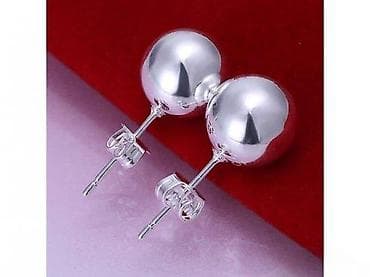 Personal Items: Minđuše – sjajne srebrne kuglice na iglu - Dizajn: klasične kuglice at lalafo.rs — 2 Personal Items: Minđuše – sjajne srebrne kuglice na iglu - Dizajn: klasične kuglice — 2