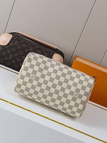 Torba sa ručkom i kaišem preko ramena, model Speedy/Boston stila u na lalafo.rs — 4 Torba sa ručkom i kaišem preko ramena, model Speedy/Boston stila u — 4