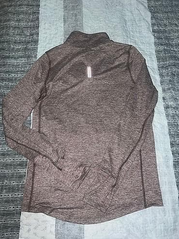 NIKE Women's Element 1/2 Zip Running Top vel. XS,S NOVO
CU na lalafo.rs — 6 NIKE Women's Element 1/2 Zip Running Top vel. XS,S NOVO
CU — 6