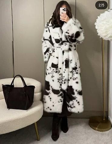 Duga ženska bunda od veštačkog krzna u crno-beloj “dalmatiner” šari na lalafo.rs — 2 Duga ženska bunda od veštačkog krzna u crno-beloj “dalmatiner” šari — 2