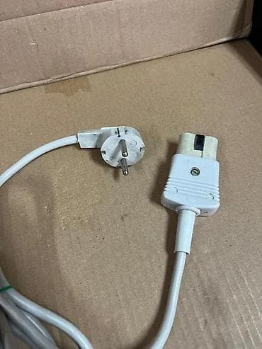Electrical Materials: Kabl za napajanje sa ravnim Šuko utikačem i dvopolnim aparatskim at lalafo.rs — 3 Electrical Materials: Kabl za napajanje sa ravnim Šuko utikačem i dvopolnim aparatskim — 3