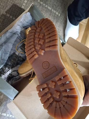 Other: Timberland 6-Inch Premium kožne čizme – boja Wheat Nubuck - Model at lalafo.rs — 2 Other: Timberland 6-Inch Premium kožne čizme – boja Wheat Nubuck - Model — 2