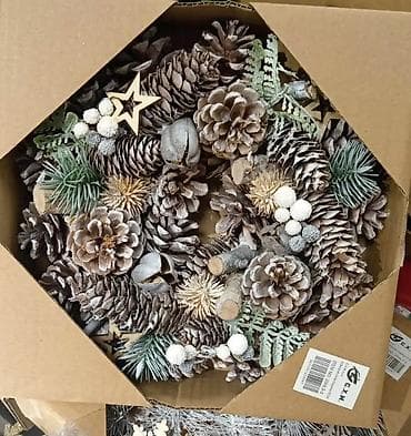 Novogodišnji/dekorativni venac od prirodnih šišarki - Ručno na lalafo.rs — 3 Novogodišnji/dekorativni venac od prirodnih šišarki - Ručno — 3