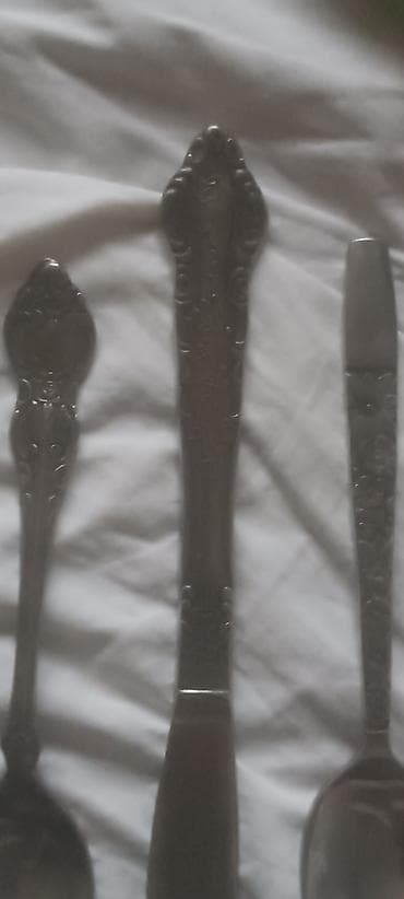 Set ukrasnog pribora za jelo – floralni reljef - Klasičan dizajn sa na lalafo.rs — 4 Set ukrasnog pribora za jelo – floralni reljef - Klasičan dizajn sa — 4