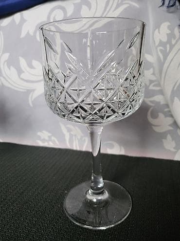 Case nove velike za dvoje za vino,koktele itd. Case puno staklo.sve na lalafo.rs — 7 Case nove velike za dvoje za vino,koktele itd. Case puno staklo.sve — 7