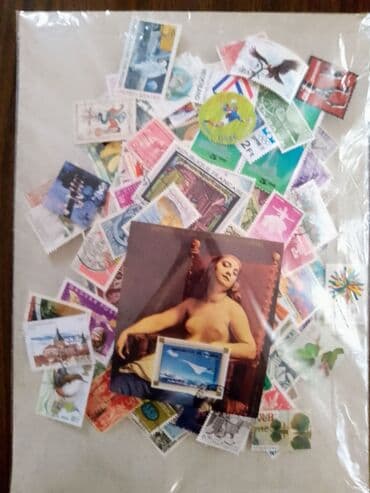 Vinyl records: Svaki paket ima više od 1000 maraka. Cena at lalafo.rs — 3 Vinyl records: Svaki paket ima više od 1000 maraka. Cena — 3