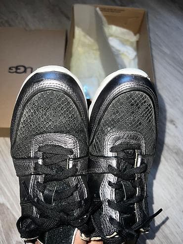 UGG Australia Sneakers Deaven 1012175 broj 38,cm 24 Par puta na lalafo.rs — 6 UGG Australia Sneakers Deaven 1012175 broj 38,cm 24 Par puta — 6