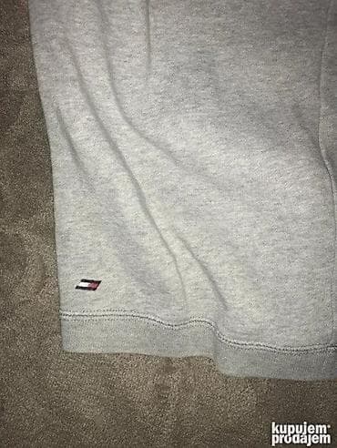 Original Tommy Hilfiger trenerka M Teget plava Polustruk 43-46cm na lalafo.rs — 9 Original Tommy Hilfiger trenerka M Teget plava Polustruk 43-46cm — 9