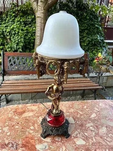 Stilska stona lampa - Anđeli, mesing Stilska stona lampa Ukrašena na lalafo.rs — 6 Stilska stona lampa - Anđeli, mesing Stilska stona lampa Ukrašena — 6