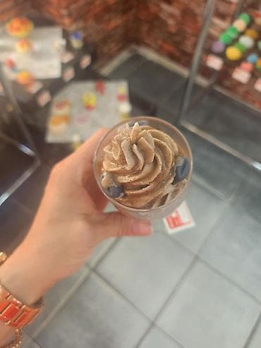 Dekorativna sveća u čaši – izgled ledene kafe sa šlagom - Ručno na lalafo.rs — 4 Dekorativna sveća u čaši – izgled ledene kafe sa šlagom - Ručno — 4