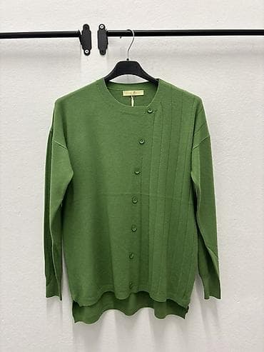 Ženski džemperi i kardigan – više modela i boja - Model 1: klasični na lalafo.rs — 3 Ženski džemperi i kardigan – više modela i boja - Model 1: klasični — 3