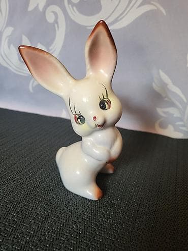 Figura nova zeca iz 70ih. Nova figura,sve na njoj odsjaj od na lalafo.rs — 1 Figura nova zeca iz 70ih. Nova figura,sve na njoj odsjaj od — 1