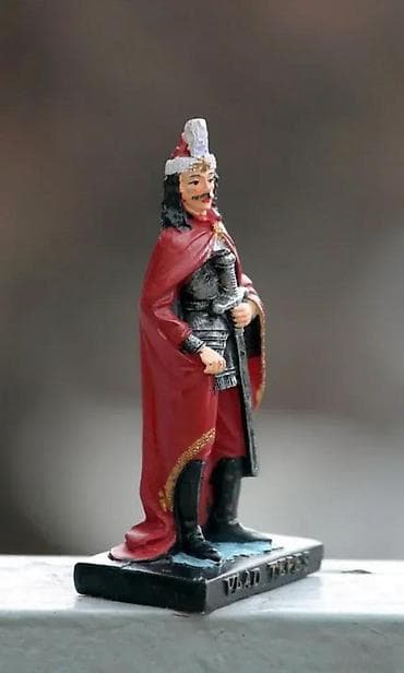 Vlad TEPEŠ Vlad the Impaler Nabijač DRAKULA figurina Resin. Figurina na lalafo.rs Vlad TEPEŠ Vlad the Impaler Nabijač DRAKULA figurina Resin. Figurina