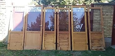 Na prodaju drvena balkonska vrata i prozori, bez štoka. Dogovor oko na lalafo.rs Na prodaju drvena balkonska vrata i prozori, bez štoka. Dogovor oko