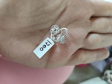 Srebrni set nakita – prsten i minđuše - Materijal: srebro (boja at lalafo.rs — 4 Srebrni set nakita – prsten i minđuše - Materijal: srebro (boja — 4