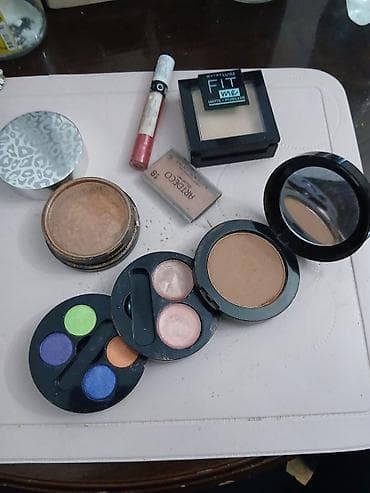 dve suknje po: Set dekorativne kozmetike više proizvoda za kompletan makeup look na lalafo.rs — 1 dve suknje po: Set dekorativne kozmetike više proizvoda za kompletan makeup look — 1
