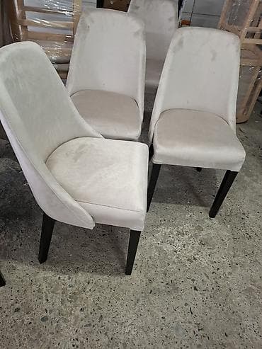 Tapacirane trpezarijske stolice – elegantan i udoban model - Dizajn na lalafo.rs — 2 Tapacirane trpezarijske stolice – elegantan i udoban model - Dizajn — 2