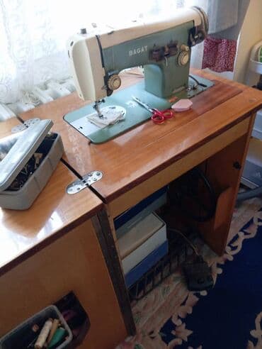 Classic Sewing Machines: Šivaća mašina BAGAT-Slavica, sa radnim stolom/ormarićem - at lalafo.rs — 6 Classic Sewing Machines: Šivaća mašina BAGAT-Slavica, sa radnim stolom/ormarićem - — 6
