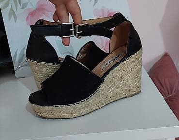 Steve Madden sandale na platformu Prorodna koza Visina platforme je na lalafo.rs — 5 Steve Madden sandale na platformu Prorodna koza Visina platforme je — 5