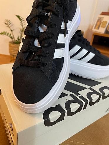 Nove adidas patike,samo probate,noviji model br 37 na lalafo.rs — 4 Nove adidas patike,samo probate,noviji model br 37 — 4