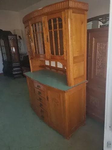 Antique Display Cabinets: Vitrina u odlicnom stanju Visina 200cm Sirina 135cm Dubina55cm at lalafo.rs — 1 Antique Display Cabinets: Vitrina u odlicnom stanju Visina 200cm Sirina 135cm Dubina55cm — 1