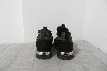 LOUIS VUITTN supreme br 38 sa unutarnjim gazistem 25,5cm, tako da na lalafo.rs — 4 LOUIS VUITTN supreme br 38 sa unutarnjim gazistem 25,5cm, tako da — 4