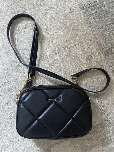 Torba preko ramena David Jones – crna, mat štepana - Model at lalafo.rs — 3 Torba preko ramena David Jones – crna, mat štepana - Model — 3