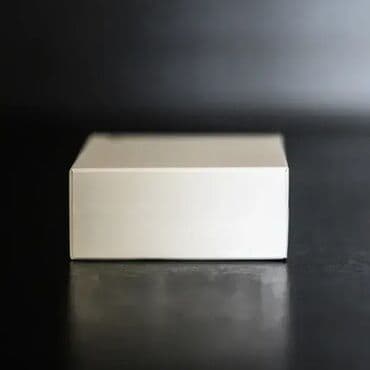 Apple punjač jačine 20W, odgovara za sve modele iPhone i iPad uredjaja na lalafo.rs Apple punjač jačine 20W, odgovara za sve modele iPhone i iPad uredjaja