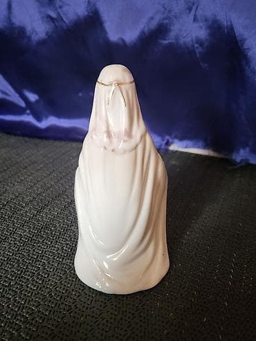 Porcelanska vintaz,nova figura Isusa. Figura bez ostecenja,sve na na lalafo.rs — 6 Porcelanska vintaz,nova figura Isusa. Figura bez ostecenja,sve na — 6