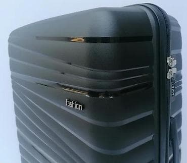 torba fashion bags: Tvrdi kofer na točkićima – 360° - Materijal: čvrsta ABS/plastika sa at lalafo.rs — 7 torba fashion bags: Tvrdi kofer na točkićima – 360° - Materijal: čvrsta ABS/plastika sa — 7