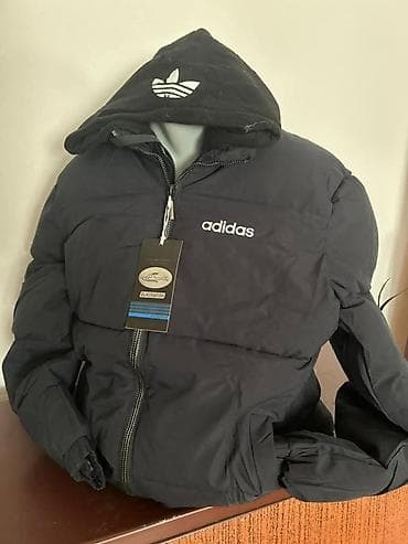 kozna jakna sa: Zimske jakne sa kapuljačom – crne, sportski stil - Modeli sa na lalafo.rs — 3 kozna jakna sa: Zimske jakne sa kapuljačom – crne, sportski stil - Modeli sa — 3