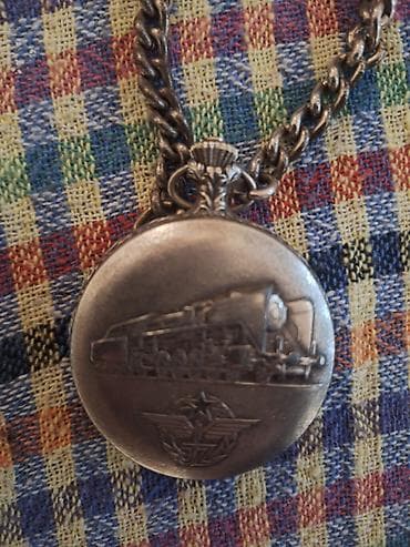 Džepni sat Darwil sa lancem – motiv železnice (JŽ) - Mehanički džepni na lalafo.rs Džepni sat Darwil sa lancem – motiv železnice (JŽ) - Mehanički džepni