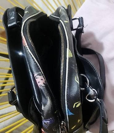 original esprit: Torba fantastična, original, kožna, brend Christian Lacroix, sa dosta at lalafo.rs — 5 original esprit: Torba fantastična, original, kožna, brend Christian Lacroix, sa dosta — 5