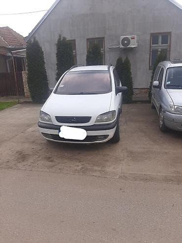 Transport: Opel Zafira A – sedmosed, bele boje, praktičan porodični MPV. Glavne at lalafo.rs — 4 Transport: Opel Zafira A – sedmosed, bele boje, praktičan porodični MPV. Glavne — 4