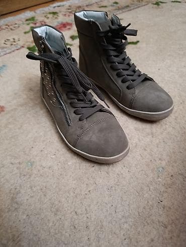 Sive ženske patike/gležnjače sa nitnama - Model: visoke na lalafo.rs — 3 Sive ženske patike/gležnjače sa nitnama - Model: visoke — 3