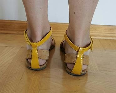 Beso de Loco kožne žute sandale, veličina 39. Očuvane na lalafo.rs — 3 Beso de Loco kožne žute sandale, veličina 39. Očuvane — 3