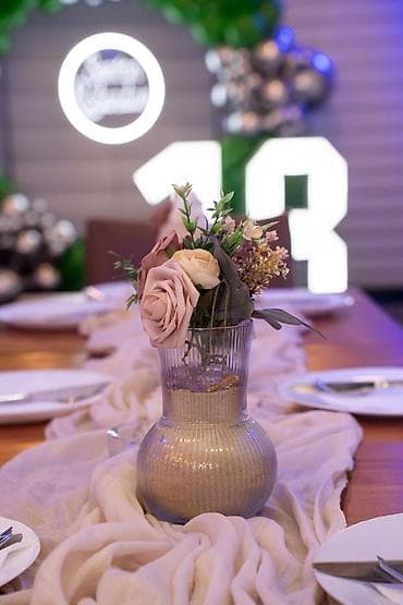 za svaki dan: ✨ Savršena dekoracija za poseban dan! Za tvojih 18. želimo da sve bude at lalafo.rs — 7 za svaki dan: ✨ Savršena dekoracija za poseban dan! Za tvojih 18. želimo da sve bude — 7