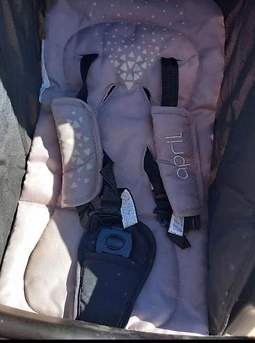 Kolica za bebe Chipolino (model April) - Lagani aluminijumski ram u na lalafo.rs — 8 Kolica za bebe Chipolino (model April) - Lagani aluminijumski ram u — 8