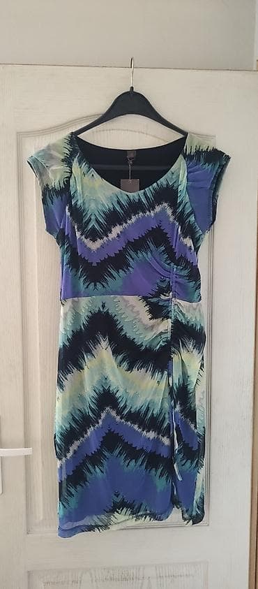 S.Oliver haljina, veličina 42 (DE 42 / FR 44 / IT 46 / UK 16 / US 12) na lalafo.rs — 3 S.Oliver haljina, veličina 42 (DE 42 / FR 44 / IT 46 / UK 16 / US 12) — 3