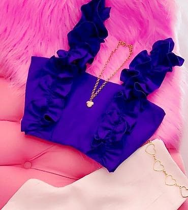 Majica crop top sa karnerima na lastis,dupli sloj,sa elastinom.Tamno na lalafo.rs — 1 Majica crop top sa karnerima na lastis,dupli sloj,sa elastinom.Tamno — 1