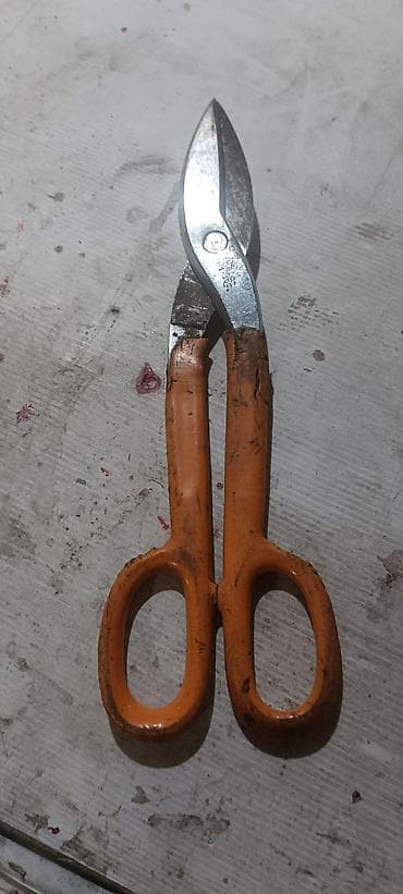 Clamps: Metalne makaze beta profi za lim,plastiku,žicu.Korištene ali kao nove at lalafo.rs — 2 Clamps: Metalne makaze beta profi za lim,plastiku,žicu.Korištene ali kao nove — 2