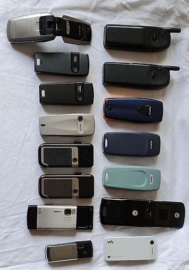 Kolekcija starih mobilnih telefona – razni brendovi i modeli - na lalafo.rs — 2 Kolekcija starih mobilnih telefona – razni brendovi i modeli - — 2