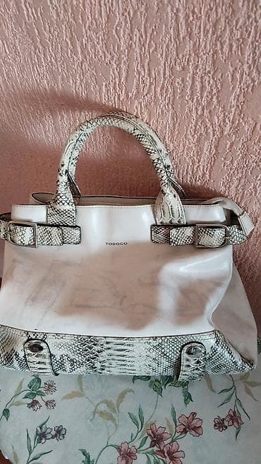 Elegantna ženska torba – bela sa detaljima u printu zmijske kože. - na lalafo.rs — 2 Elegantna ženska torba – bela sa detaljima u printu zmijske kože. - — 2