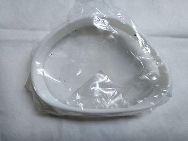 Polovna narukvica gumena,cena za kom na lalafo.rs — 6 Polovna narukvica gumena,cena za kom — 6