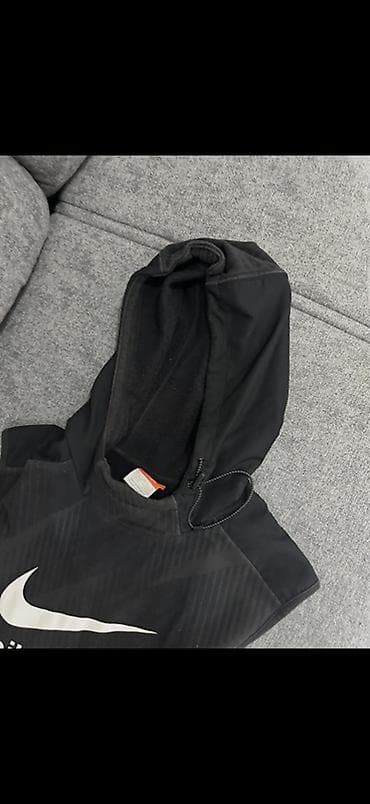 Nike Air bezrukavnik sa kapuljačom - Model: sportski prsluk/duks bez na lalafo.rs — 2 Nike Air bezrukavnik sa kapuljačom - Model: sportski prsluk/duks bez — 2